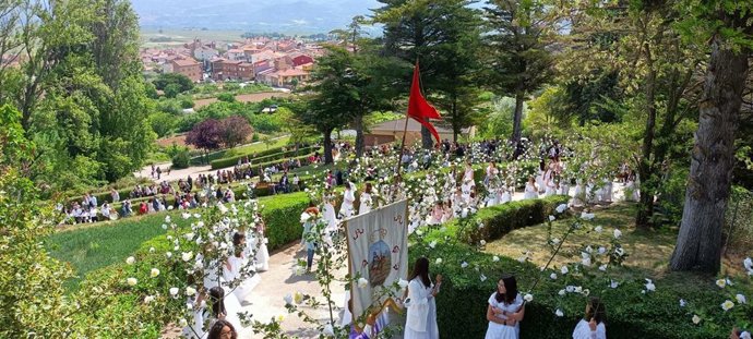 Archivo - Sorzano celebra el próximo domingo la tradicional procesión de 'Las Doncellas'