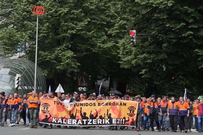 Trabajadores de Tubos Reunidos se concentran en Bilbao