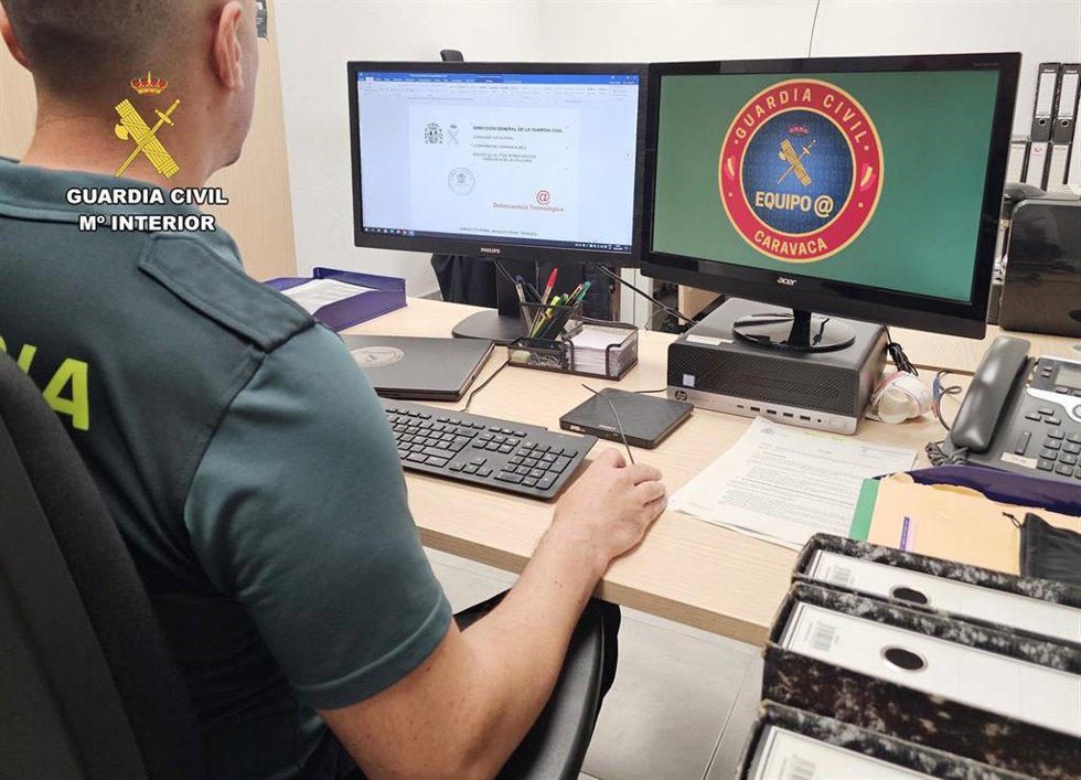 Equipo @ de ciberdelincuencia de la Guardia Civil