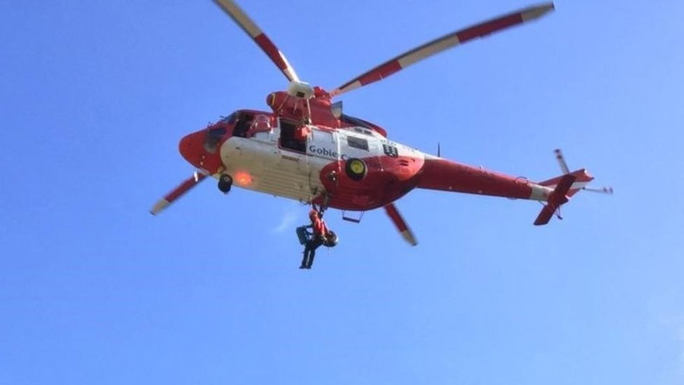 Archivo - El helicóptero del Grupo de Emergencias y Salvamento (GES) del Gobierno de Canarias