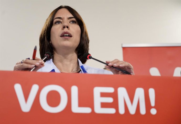 Archivo - Arxiu - La secretària general del PSPV-PSOE, Diana Morant, compareix davant dels mitjans