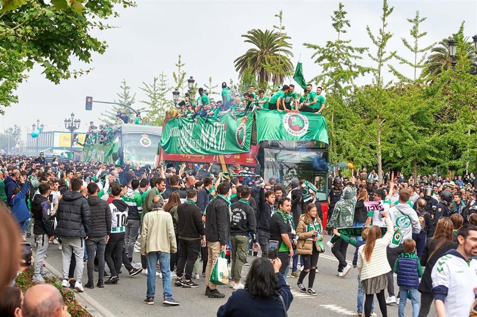 Archivo - Celebración del ascenso a del Racing a Segunda División en mayo de 2022