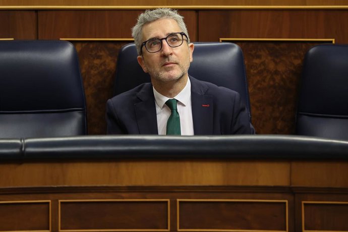El ministre d'Hisenda, Arcadi España, durant una sessió plenària en el Congrés