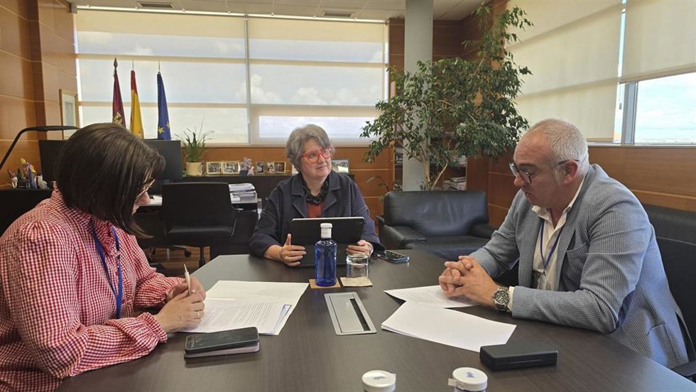 Reunión en la Consejería de Desarrollo Sostenible.