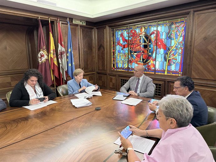 Imagen de la Junta de Gobierno Local del Ayuntamiento de León celebrada este viernes.