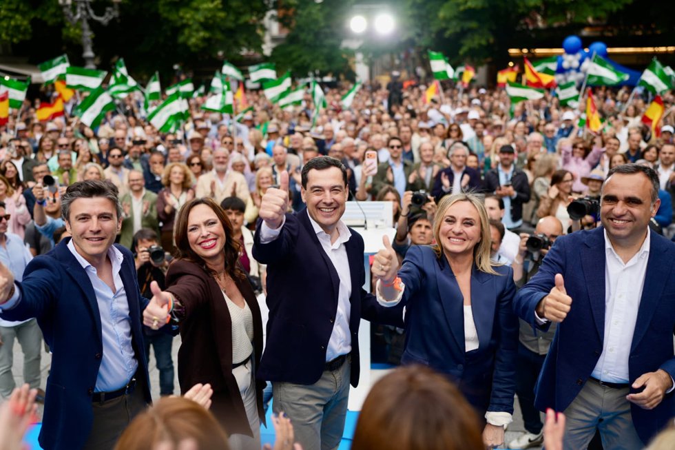 El presidente del PP-A y candidato a la reelección a la Presidencia de la Junta de Andalucía, Juanma Moreno, este viernes en Granada.