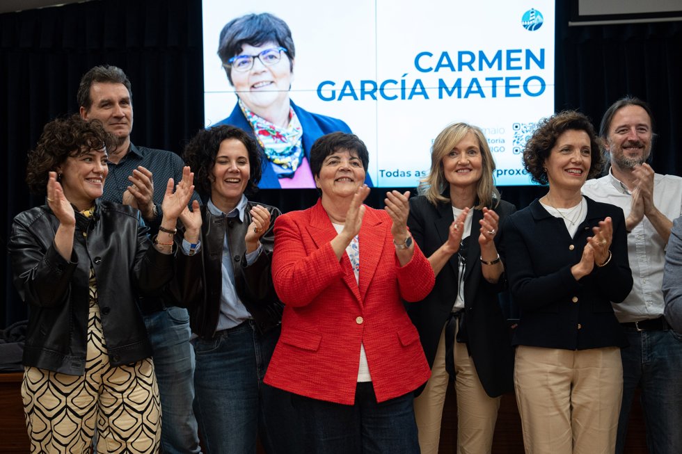Carmen García Mateo (c) es elegida como rectora de la Universidade de Vigo, durante la segunda vuelta de las elecciones a la rectoría de la Universidade de Vigo, a 15 de mayo de 2026, en Vigo, Pontevedra, Galicia (España).
