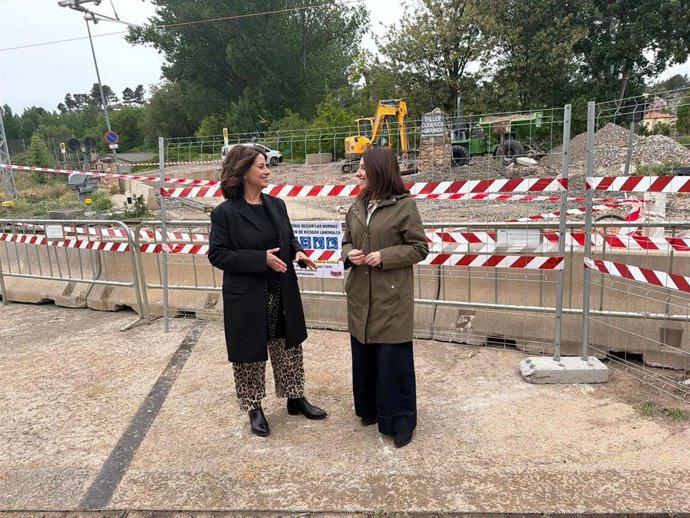 La alcaldesa de Teruel y senadora, Emma Buj, y la diputada del PP al Congreso Raquel Clemente.