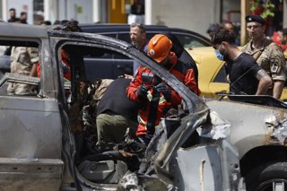 May 13, 2026, Chouf District, Mount Lebanon, lebanon: A series of four Israeli drone strikes targeted the coastal highway linking Sidon to southern Lebanon, hitting areas in Barja, Jiyeh, Saadiyat and Sidon. The attacks killed at least nine people, includ