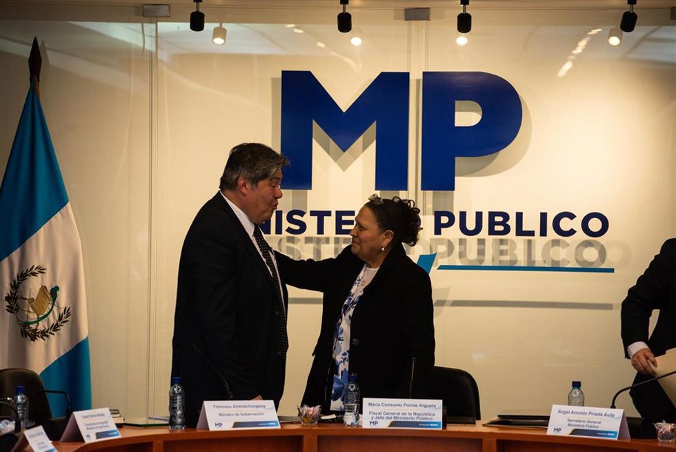 Archivo - La ex fiscal general, Consuelo Porras, y el ex ministro del Interior, Francisco Jiménez, ofrecieron una rueda de prensa para dar a conocer los acuerdos alcanzados en la sede del Ministerio Público.