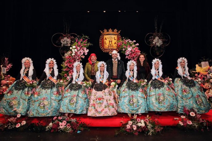 Alicante proclama a Leire Arellano Ruiz como Bellea del Foc Infantil 2026 en el Teatre Principal.