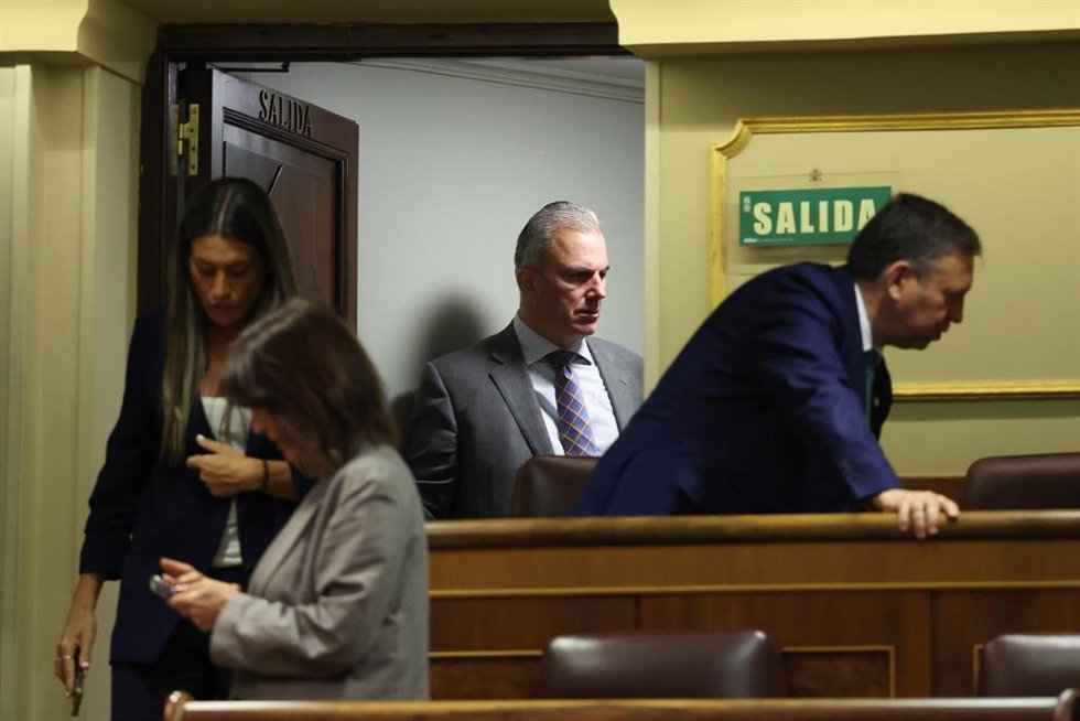 El portavoz de Vox en el ayuntamiento de Madrid, Javier Ortega-Smith, durante una sesión plenaria en el Congreso