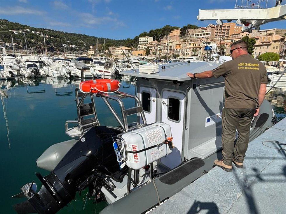 Baleares incorpora la primera de las seis embarcaciones adquiridas para reforzar la vigilancia marina