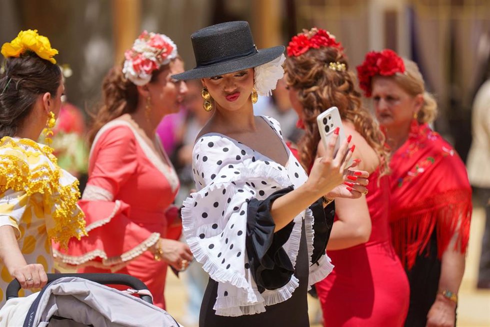 Ambiente en la Feria del Caballo de Jerez de la Frontera (Cádiz), que se celebra desde el sábado día 9 hasta el sábado día 16 de este mes de mayo, uno de los eventos festivos más importante para la localidad gaditana. A 13 de mayo de 2026 en Jerez. 