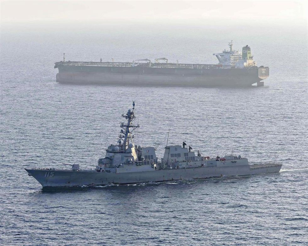 El USS Rafael Peralta intercepta el petrolero iraní Stream en abril de 2026 