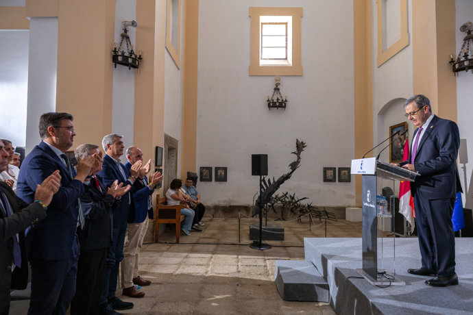 El alcalde de Velada, José Luis Cebadera Amigo, durante la inauguración de la Escuela Infantil, en la que ha anunciado su renuncia.