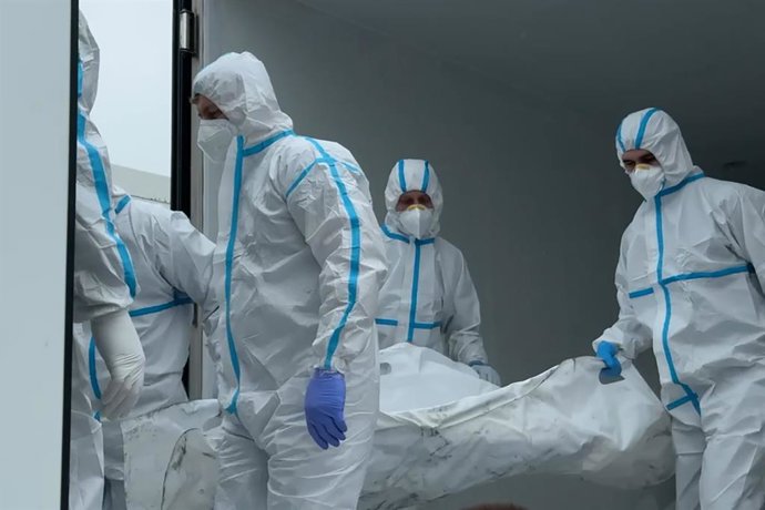 BIELORRÚSSIA - 15 DE MAIO DE 2026: Rússia e Ucrânia trocam corpos. A Rússia está entregando 526 corpos de soldados ucranianos mortos em combate em troca de 41 russos