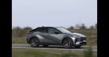 Toyota C-HR+: Así es el SUV deportivo y 100% eléctrico que arrasa en ventas en España, por menos de 36.000 euros