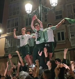 Cañadio se convierte en el epicentro de la fiesta del ascenso del Racing