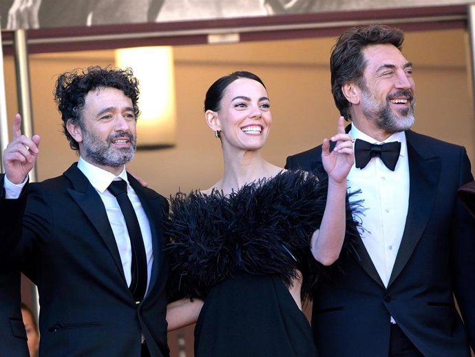 Rodrigo Sorogoyen, Victoria Luengo y Javier Bardem