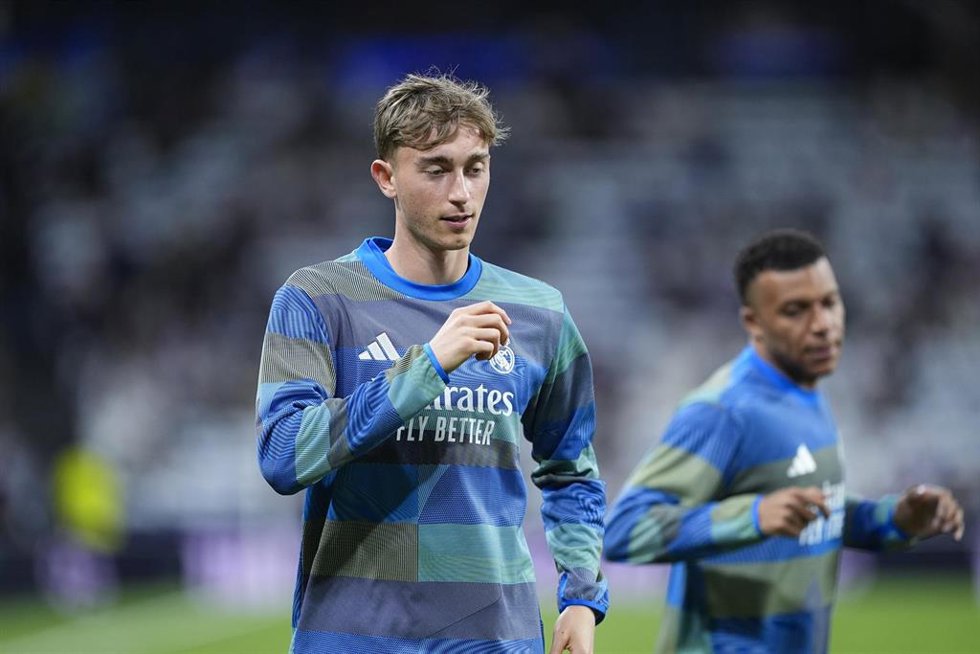 Archivo - Dean Huijsen con el Real Madrid