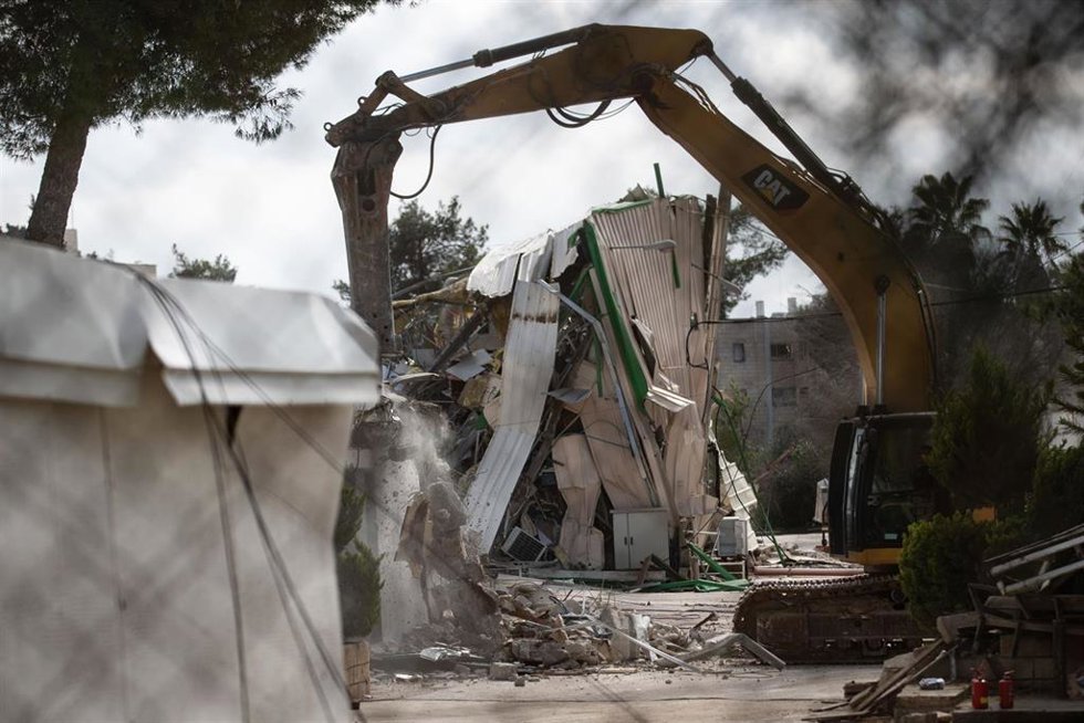 Archivo - Demolición de la sede de la UNRWA en Jeruslén Este (archivo)