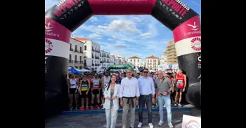 Cáceres destaca el "éxito absoluto" de su XIX Media Maratón, que ha transcurrido con "cero" incidentes de gravedad