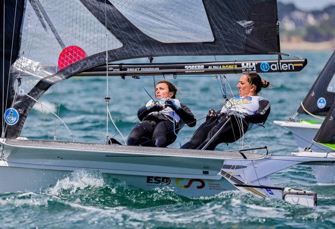 Las españolas Paula Barceló y María Cantero, subcampeonas del mundo de 49er FX