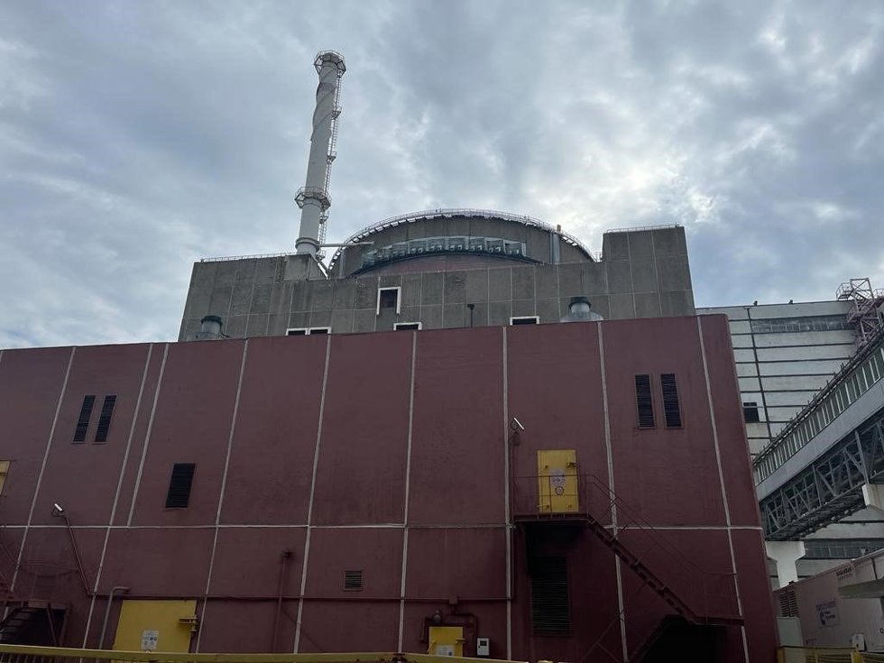Archivo - Central nuclear de Zaporiyia, en Ucrania
