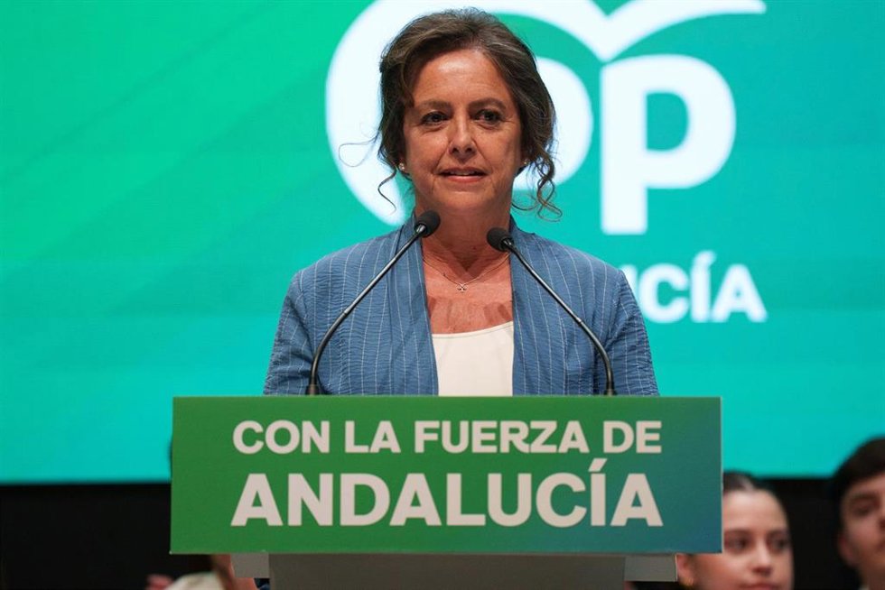 La cabeza de lista del PP de Jaén, Catalina García durante su intervención en el mitin electoral. A 12 de mayo de 2026 en Jaén, Andalucía (España). 