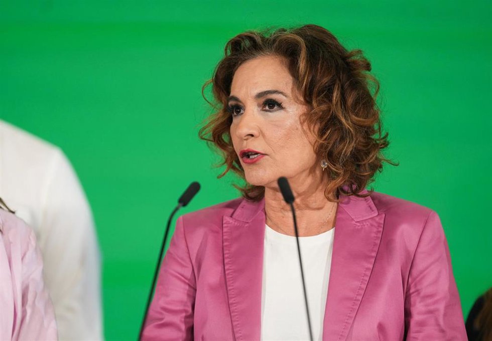 La secretaria general del PSOE-A y candidata a la Presidencia de la Junta, María Jesús Montero, valora los resultados electorales. A 17 de mayo de 2026 en Sevilla (Andalucía, España). 