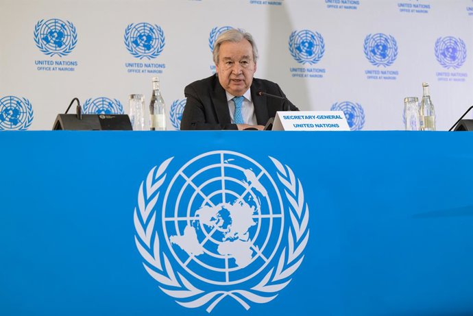 PEQUIM, 12 de maio de 2026  -- O secretário-geral das Nações Unidas, António Guterres, discursa durante uma coletiva de imprensa no Escritório das Nações Unidas em Nairóbi (UNON), em Nairóbi, Quênia, em 11 de maio de 2026. Guterres e o presidente queniano