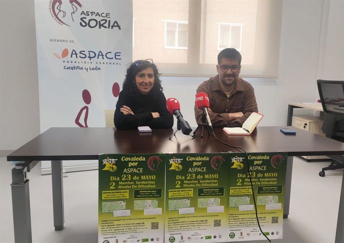 Laura de Diego y Carlos Llorentte presentan la marcha solidaria 'Covaleda marcha por Aspace'