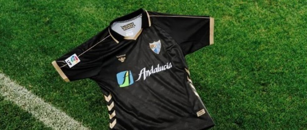 Detenido por robar media docena de camisetas vintage del Málaga CF