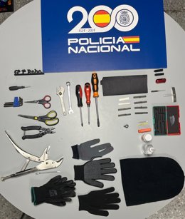 Efectos sustraídos en robos en el barrio sevillano de Triana.