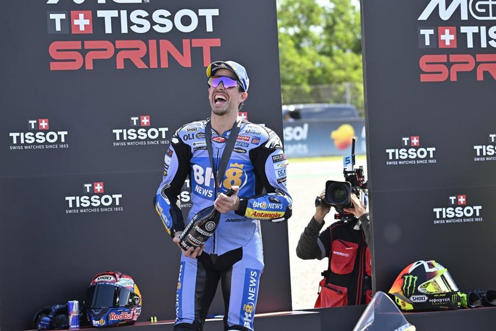 Álex Márquez (Ducati) celebra la victoria en el Sprint del GP de Catalunya de MotoGP 2026 en el Circuit de Barcelona-Catalunya