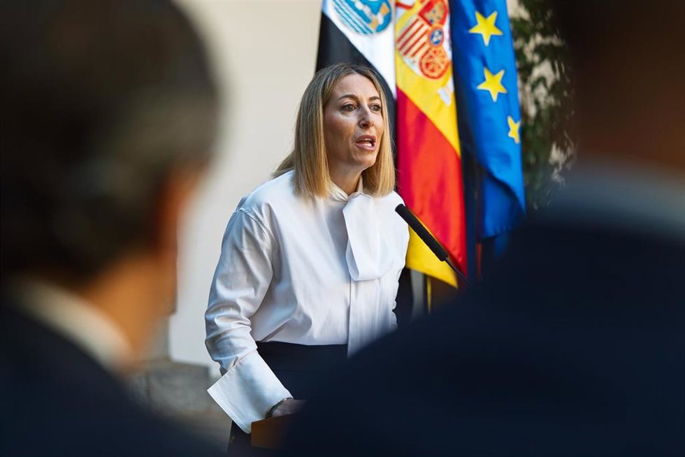 La presidenta de la Junta de Extremadura, María Guardiola, en la ceremonia de posesión de los nuevos miembros del Consejo de Gobierno de la Junta de Extremadura, en la sede de la Presidencia del Ejecutivo, a 30 de abril de 2026, en Mérida, Badajoz.