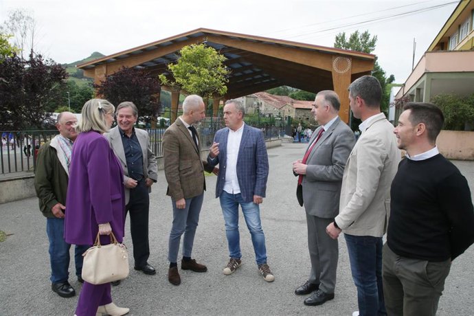 Inaugurada la nueva cubierta del CEIP Eugenio Perojo de Liérganes tras una inversión de 545.000 euros