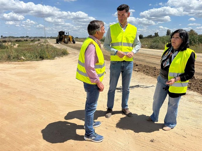 Visita a las actuaciones a los caminos del Rocío de la provincia de Huelva.