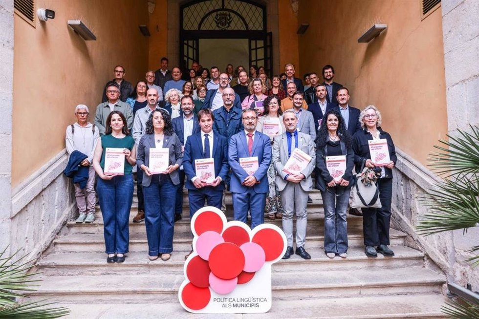 El conseller Vila durante la jornada en Girona este lunes