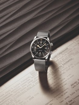 Longines recupera su herencia con su reloj de buceo Legend Diver 59.