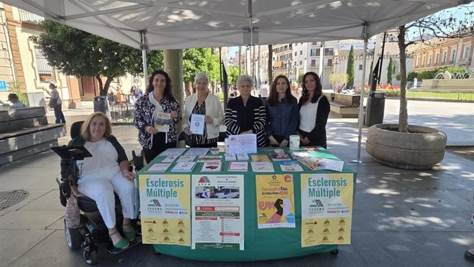 Jornada de sensibilización impulsada por la Diputación acerca de la Esclerosis Múltiple.