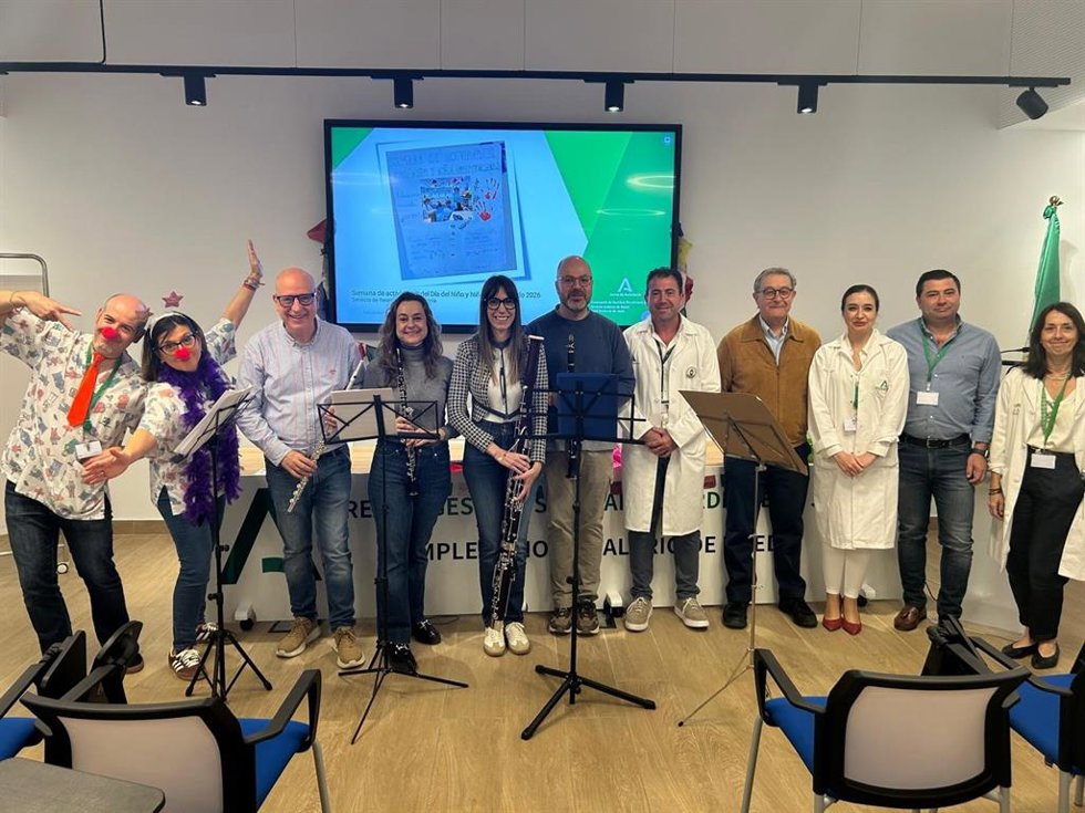 Participantes en una de las actividades celebradas en el Hospital de Úbeda con motivo del Día del Niño Hospitalizado.