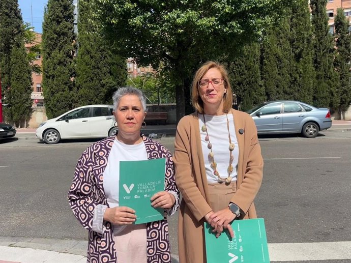 Las concejales de VTLP en el Ayuntamiento de Valladolid, Cristina Colino y Rocío Anguita.