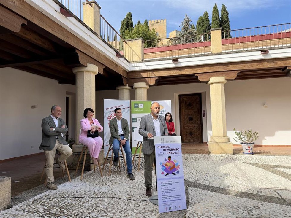 Presentación de los Cursos de Verano de la UNED en Alcalá la Real 2026.