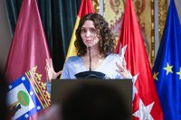 Ayuso tilda de "sectario" que Gobierno quiera "borrar a la mitad de víctimas" de Guerra Civil y dé "carné de demócratas"