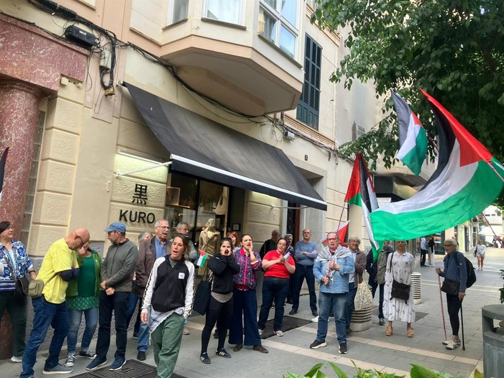 Medio centenar de personas exigen en Palma la liberación de los activistas de la flotilla a Gaza