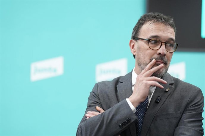 Archivo - El vicepresidente y portavoz de Junts, Josep Rius.