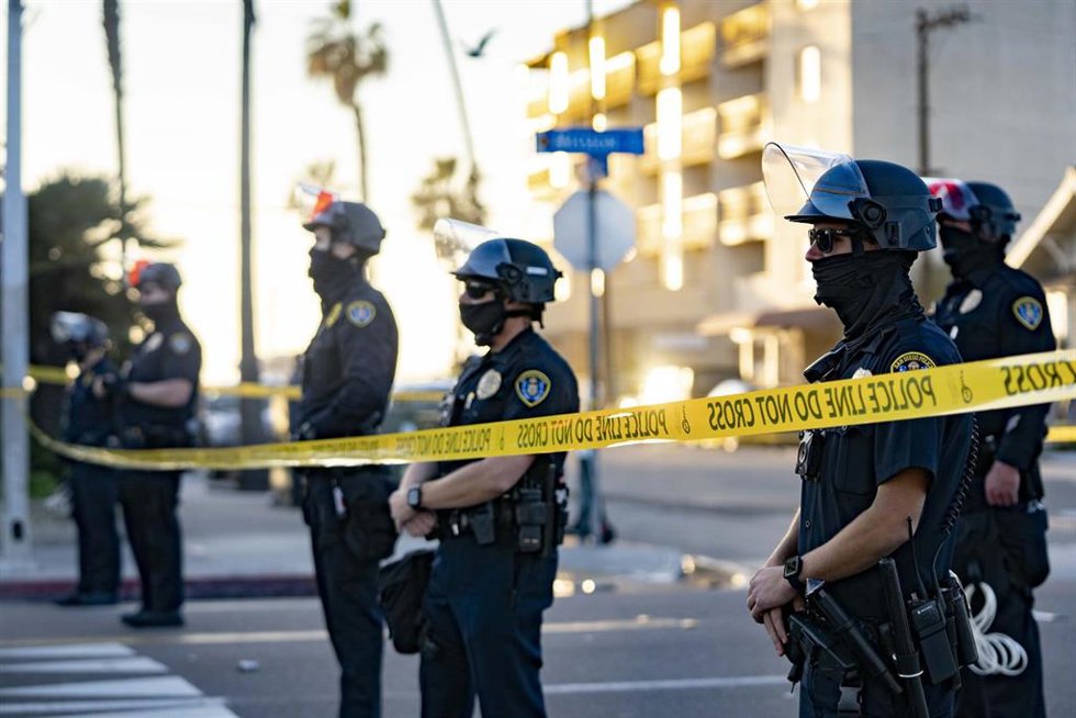 Archivo - Policía en San Diego (California, EEUU)
