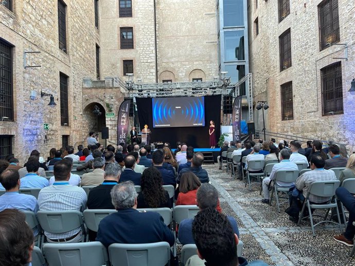 Recepción de los 150 expertos que se han dado cita en el Encuentro de la Red Nacional SOC organizado por el CCN.